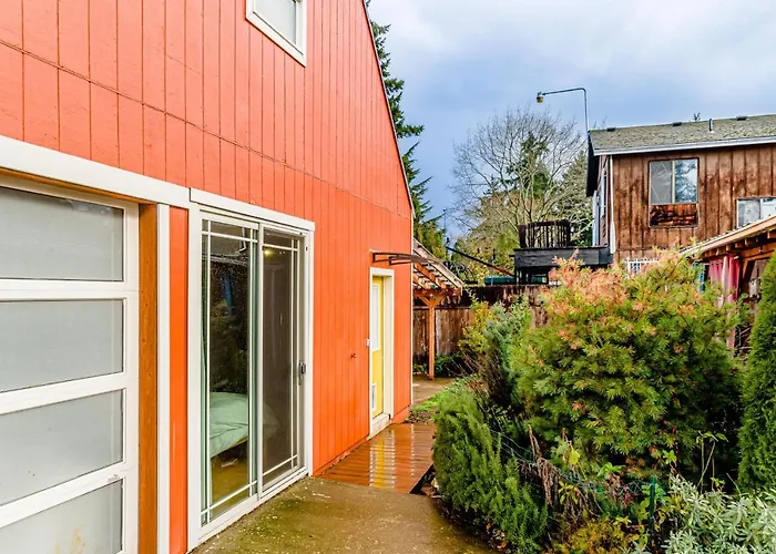 Portland Urban Lodge, Quiet, Walkable, Near